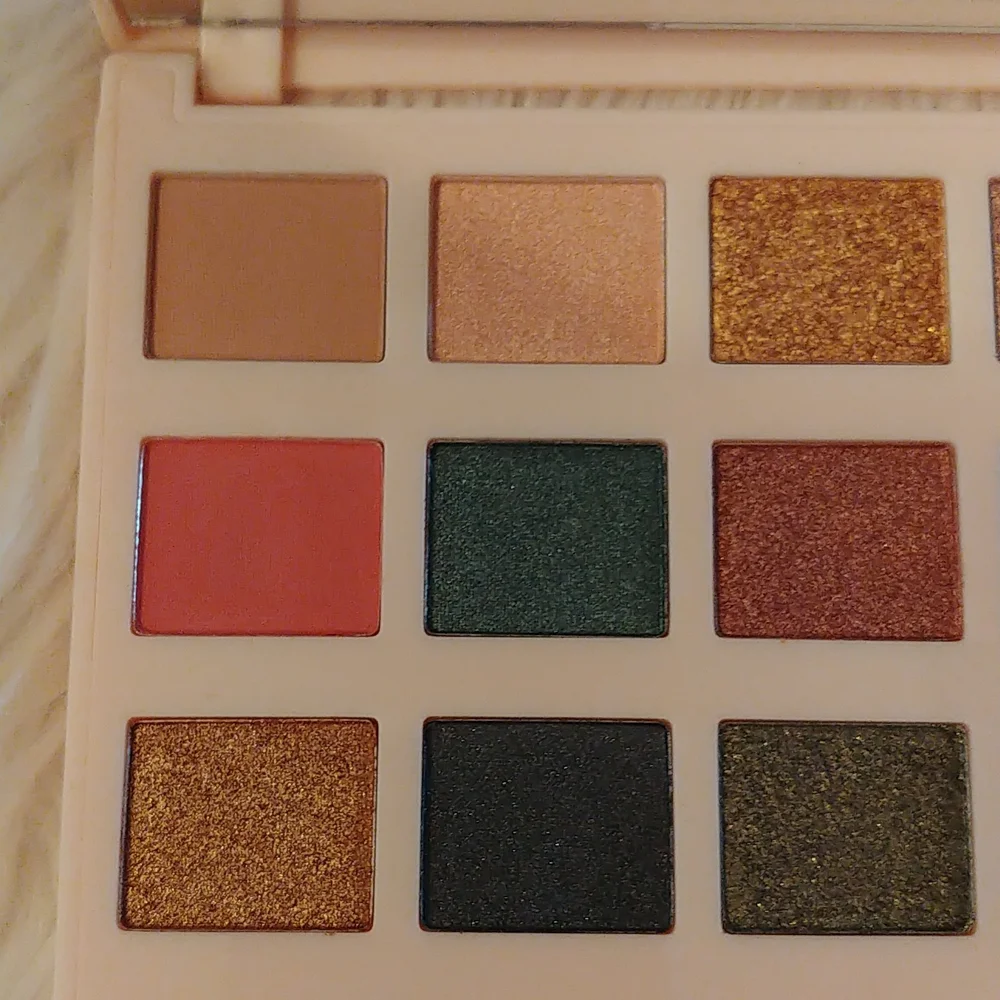 💝FIRM! NWT CIATE LONDON THE EDITOR EYESHADOW PALETTE LIMITED EDITION